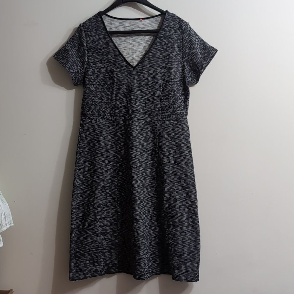 Joe fresh cotton blend A-line knee length dress size Medium